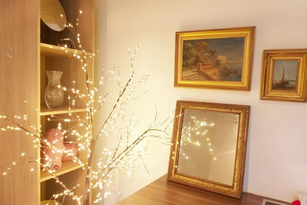 Small Luxurious Room In The Heart Of Saint Germain Paris Luaran gambar