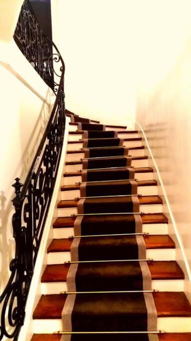 Small Luxurious Room In The Heart Of Saint Germain Paris Luaran gambar